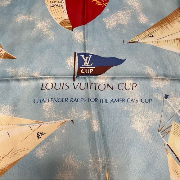Louis Vuitton limited edition scarf - preowned - Picture 4 of 9